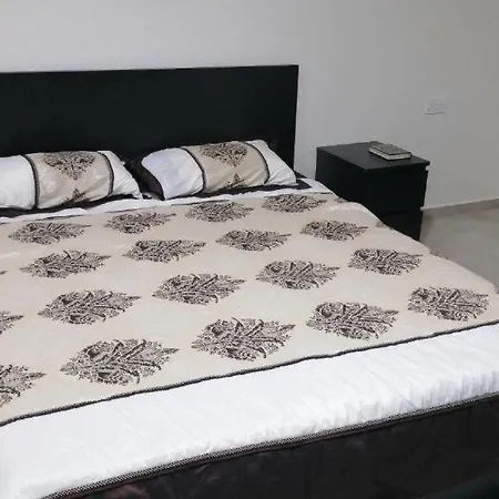 For Women Only - للنساء فقط Apartment Umm al-Amad Exterior photo