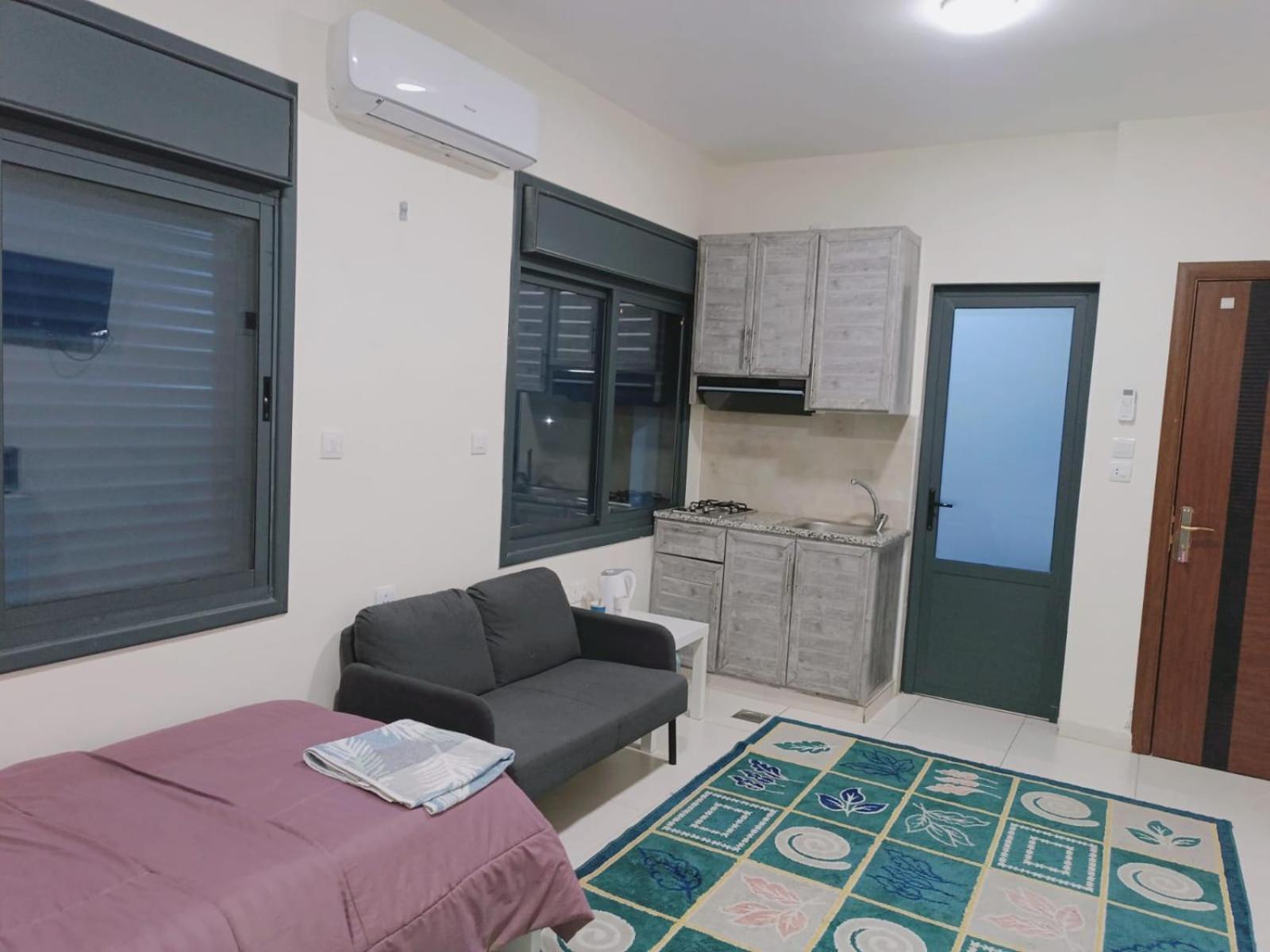 Apartment For Women Only - للنساء فقط