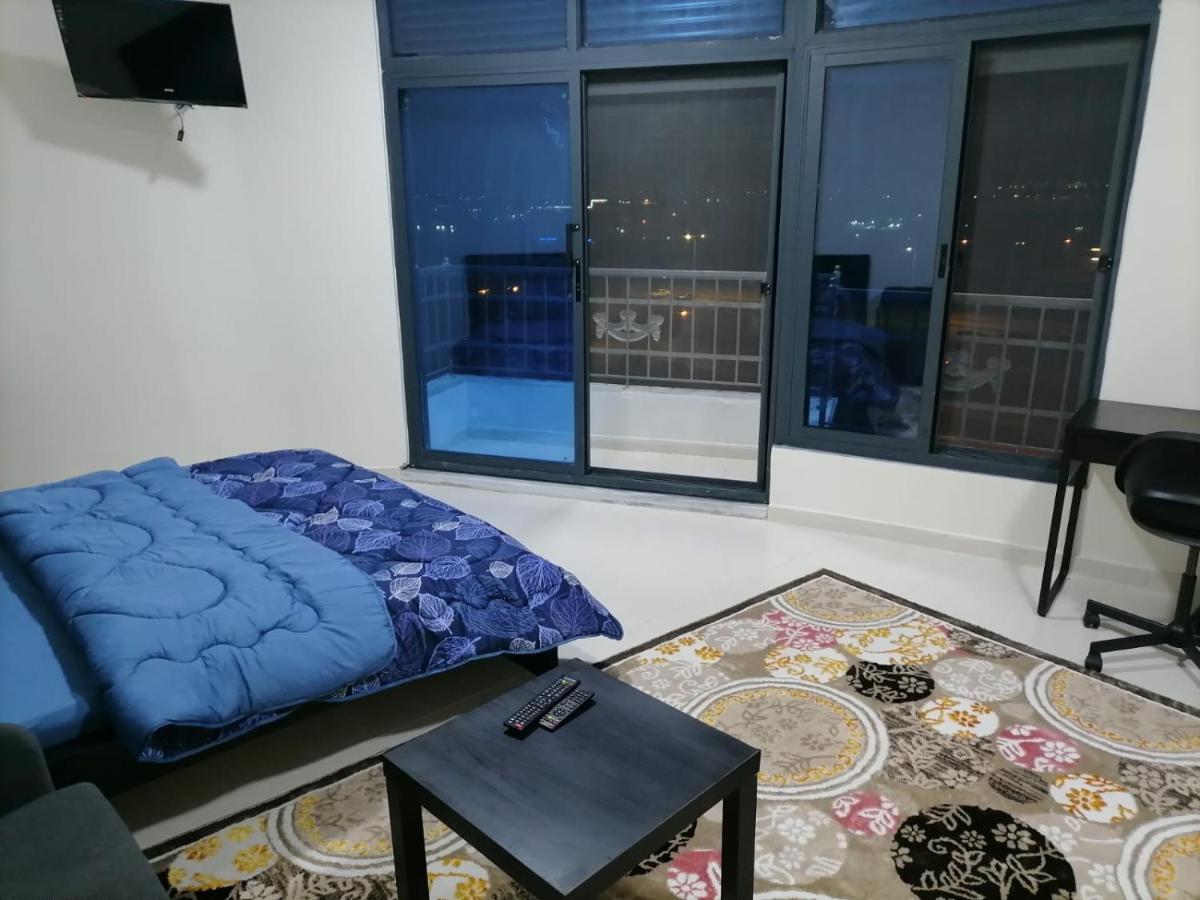 Appartement For Women Only - للنساء فقط *